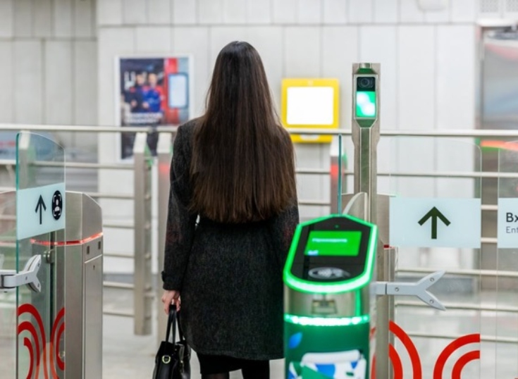 El metro de Moscú continúa ampliando su servicio de pago biométrico